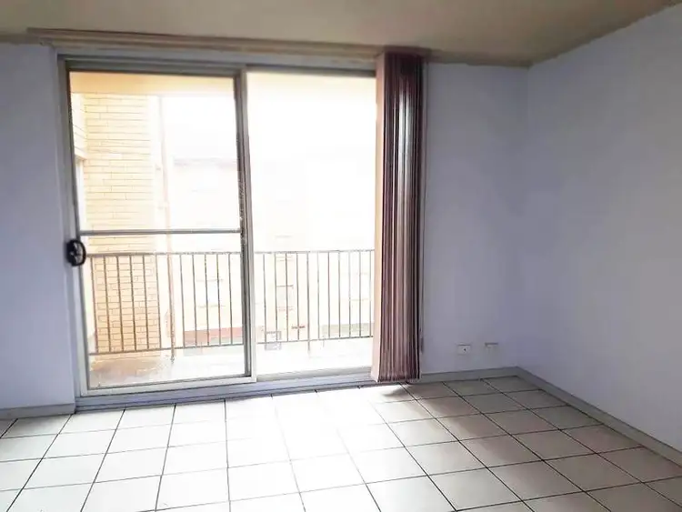 Second view of Homely unit listing, 18/6 Eyre Pl, Warrawong NSW 2502