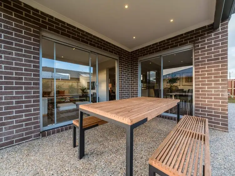 Fifth view of Homely house listing, 256 Dewhurst Circuit, Cranbourne East VIC 3977