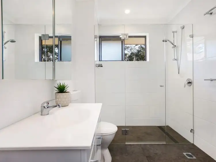Third view of Homely apartment listing, 18/34 Dee Why Parade, Dee Why NSW 2099