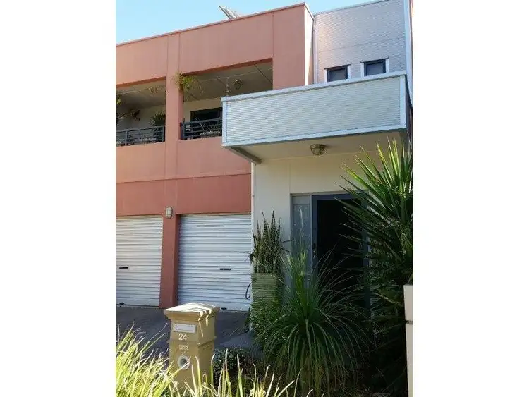 24 The Strand, Mawson Lakes SA 5095