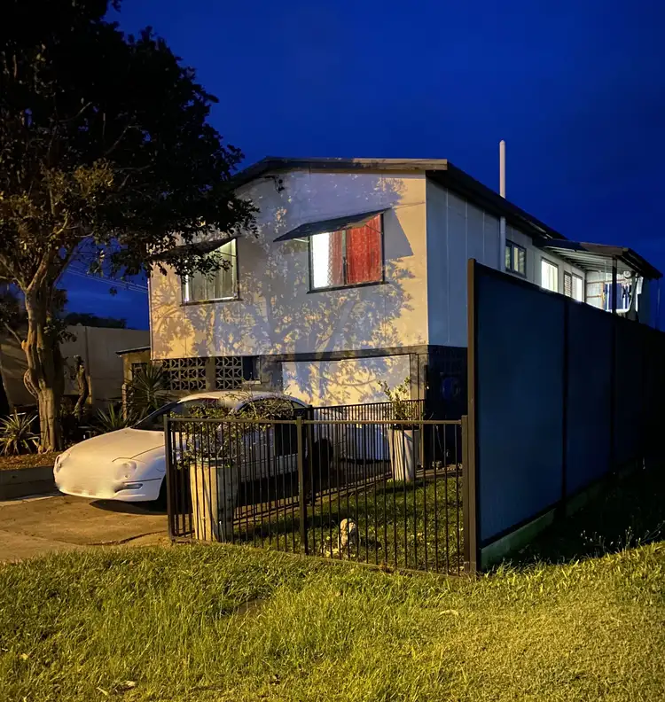 60 Crescent Avenue, Hope Island QLD 4212