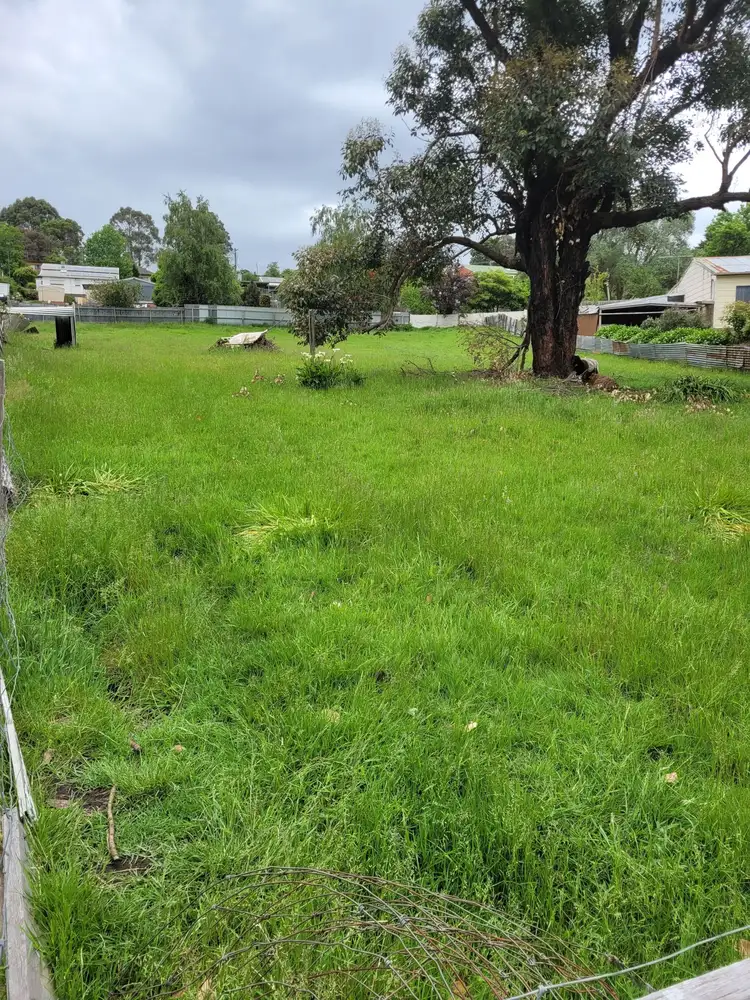 17 Roxburgh Road, Yallourn North VIC 3825