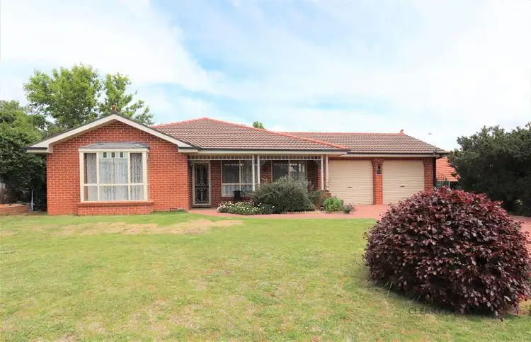 11 Wentworth Drive, Kelso NSW 2795