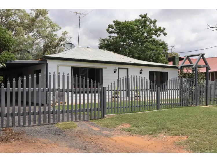 18 Tudor St, Bourke NSW 2840