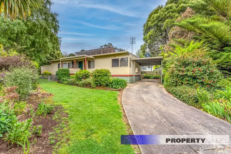 33 St Phillack Crescent, Rawson VIC 3825