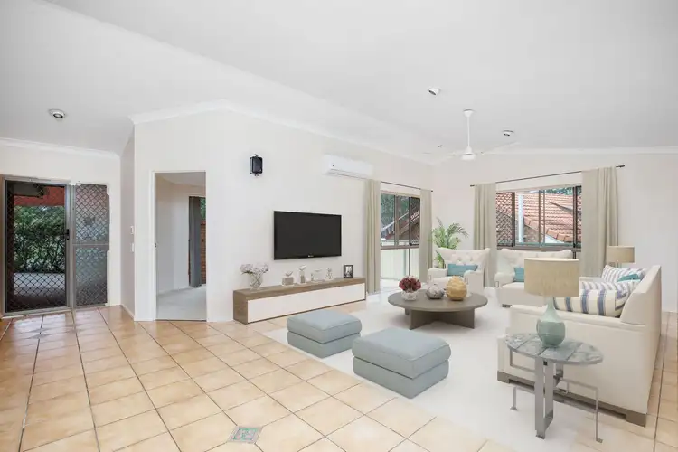36 Clubhouse Drive, Arundel QLD 4214