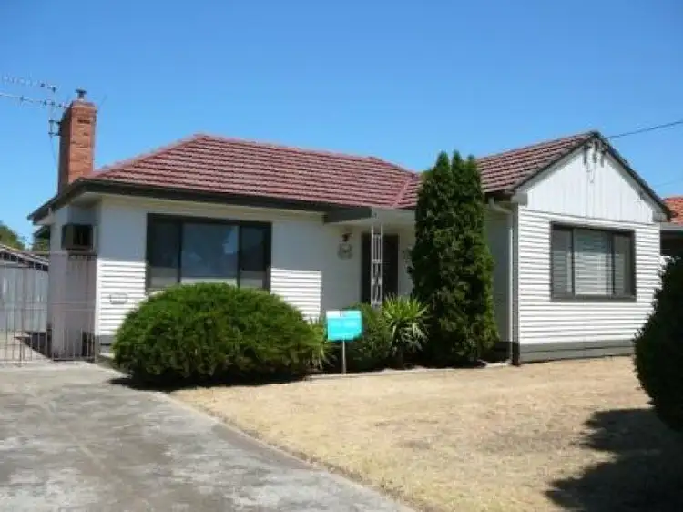 25 Eames Avenue, Brooklyn VIC 3012