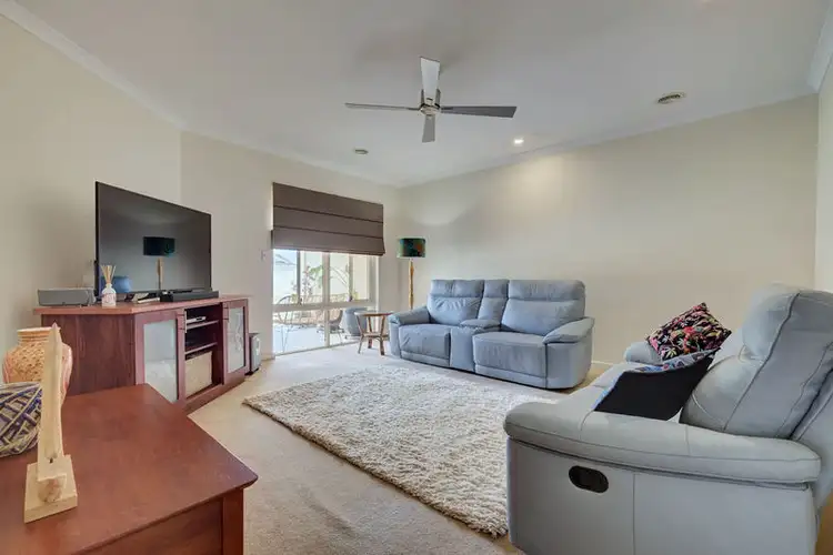 Fifth view of Homely house listing, 4 Edgar Link, Piara Waters WA 6112