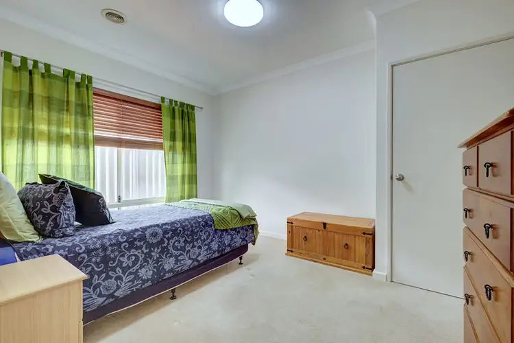 Seventh view of Homely house listing, 4 Edgar Link, Piara Waters WA 6112