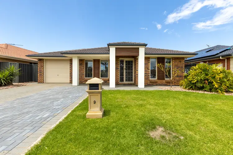 9 St Clair Ave, Andrews Farm SA 5114