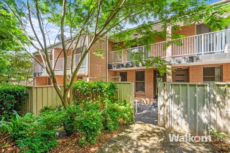 4/24 Crebert Street, Mayfield East NSW 2304