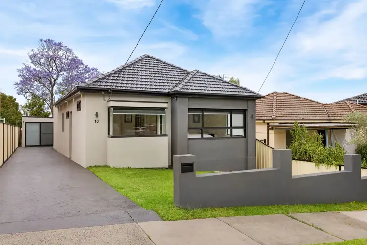 10 Farnham Avenue, Roselands NSW 2196