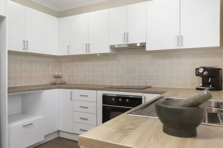 Second view of Homely unit listing, 25/6 Maclaurin Crescent, Chifley ACT 2606