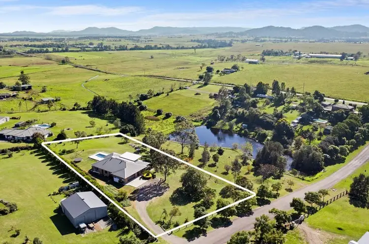 Second view of Homely house listing, 4 Loch Katrine Drive, Lochinvar NSW 2321