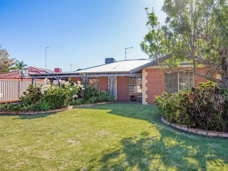 7 Marlborough Close, Greenfields WA 6210