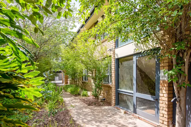 5/14 Walnut Streeet, Carnegie VIC 3163