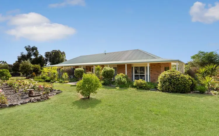 111 Ramon Parade, Ravenswood VIC 3453
