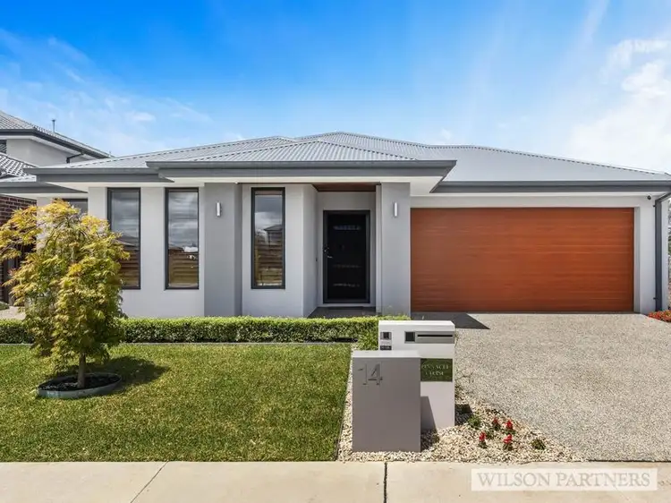 14 Pinnacle Chase, Beveridge VIC 3753
