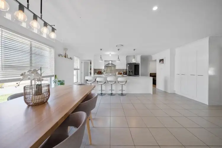 Fifth view of Homely house listing, 25 Kanuka Drive, Ulladulla NSW 2539