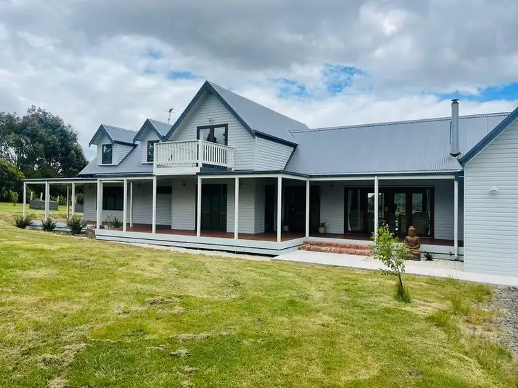 Second view of Homely house listing, 31 Sir Leo Curtis Drive, Wandong VIC 3758