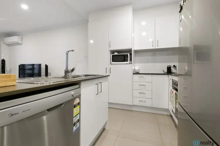 17/52 Latham Street, Chermside QLD 4032
