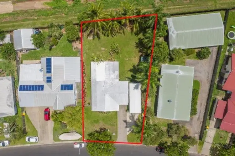 Second view of Homely house listing, 10 Kangaroo st, Bentley Park QLD 4869