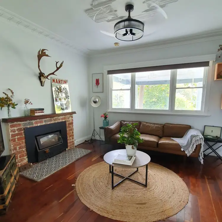 12 Hackett St, Bellevue WA 6056