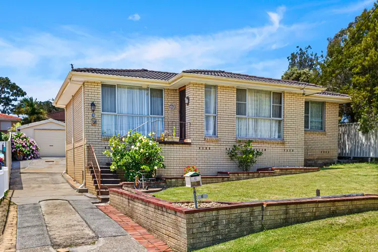 6 Power Drive, Mount Warrigal NSW 2528