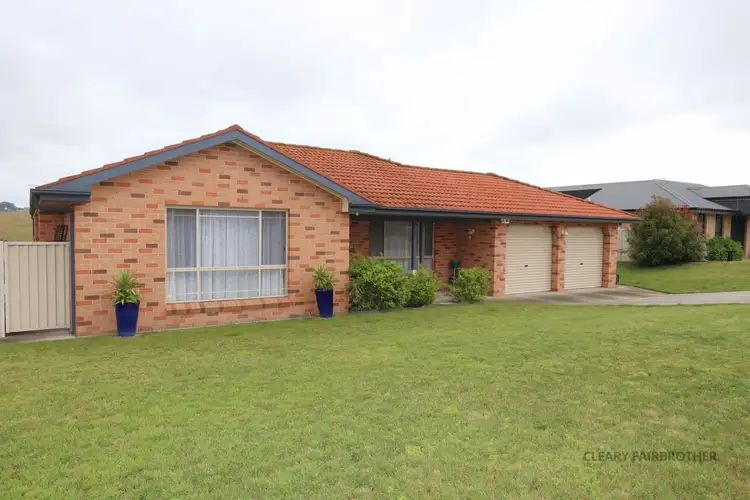 16 Emerald Drive, Kelso NSW 2795