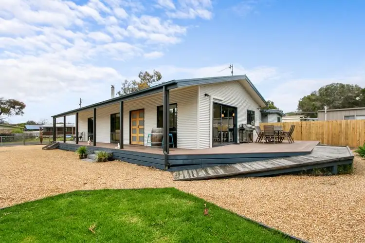 43 Echidna Street, Loch Sport VIC 3851