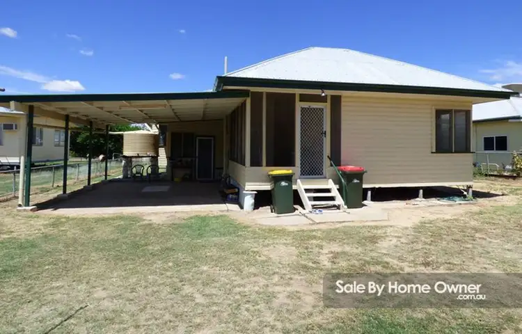 10 Moore St, Dirranbandi QLD 4486