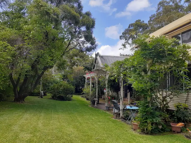 42 Jacaranda Avenue, Elizabeth Beach NSW 2428