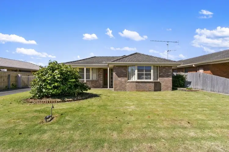 7 Colli Drive, Newborough VIC 3825