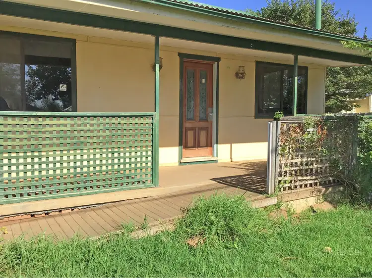 42 Fifth Ave, Narromine NSW 2821