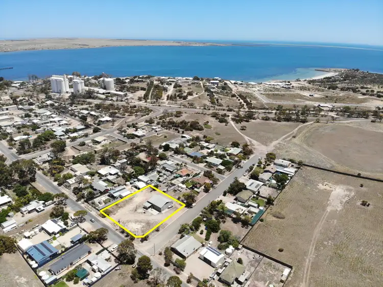 33 & 35 Mudge Terrace, Streaky Bay SA 5680