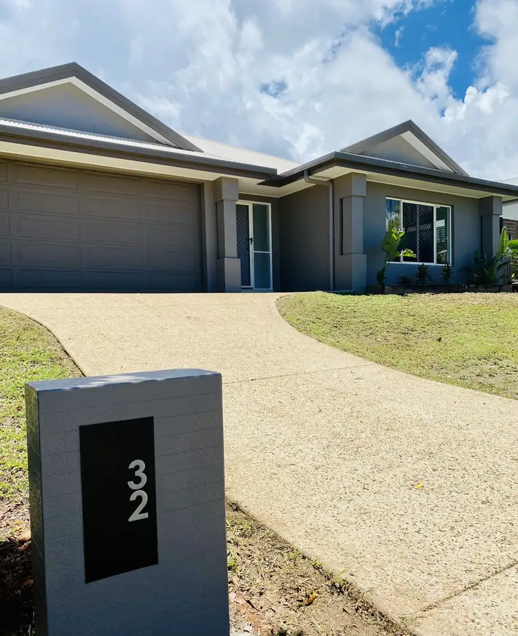 32 Norfolk Circuit, Redlynch QLD 4870