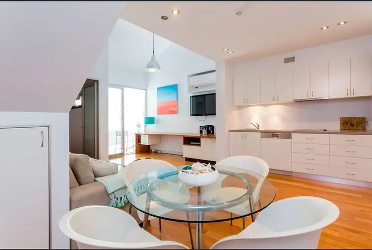 Main view of Homely unit listing, 4/22 Russell Street, Fremantle WA 6160