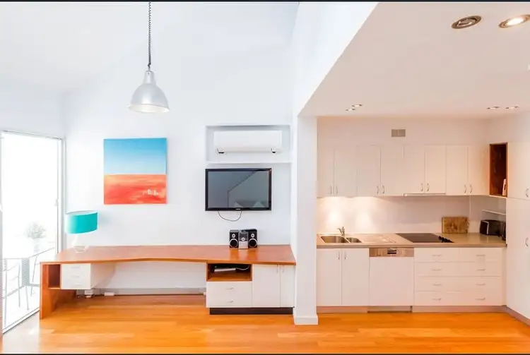 Fifth view of Homely unit listing, 4/22 Russell Street, Fremantle WA 6160