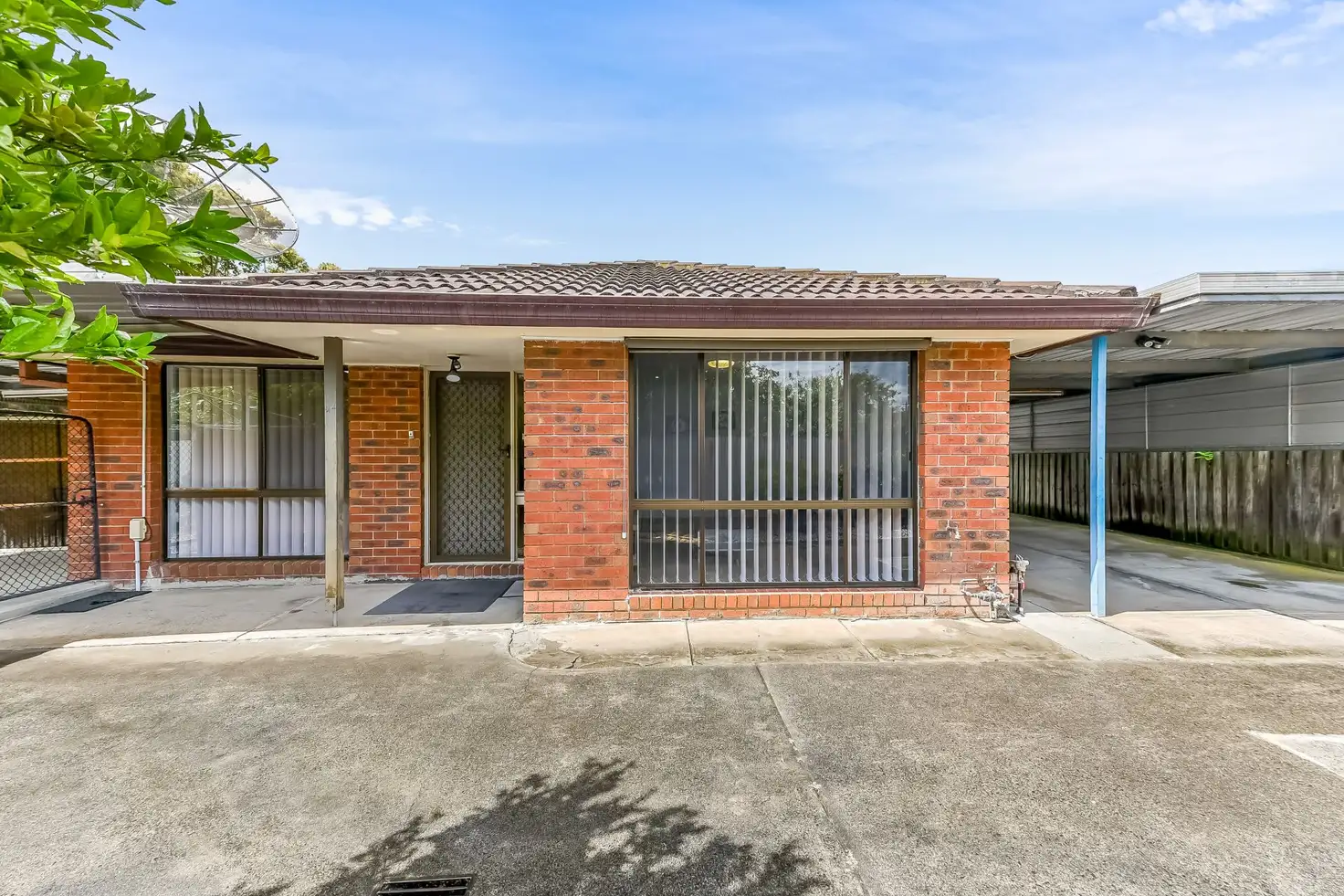 Main view of Homely unit listing, 2/19 Lawn Road, Noble Park VIC 3174
