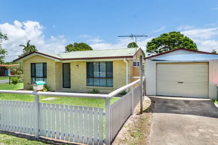 6 Moatah Drive, Beachmere QLD 4510