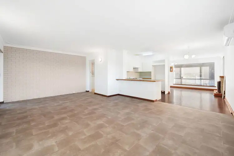 Sixth view of Homely house listing, 9 Richard Place, Orelia WA 6167