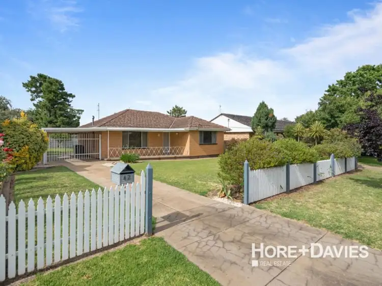 42 Walteela Avenue, Mount Austin NSW 2650