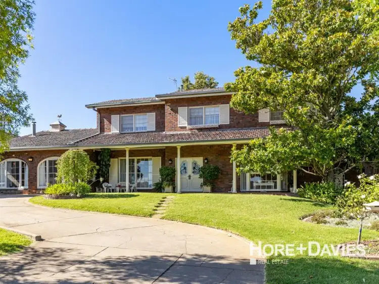 8 Coogan, Mount Austin NSW 2650