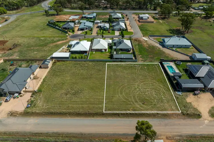 25 Prichard Place, Lockhart NSW 2656