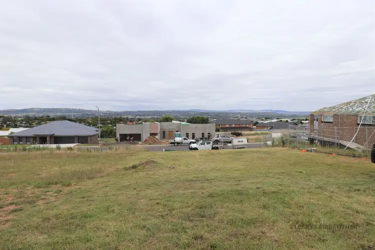 13 Sunbright Road, Kelso NSW 2795