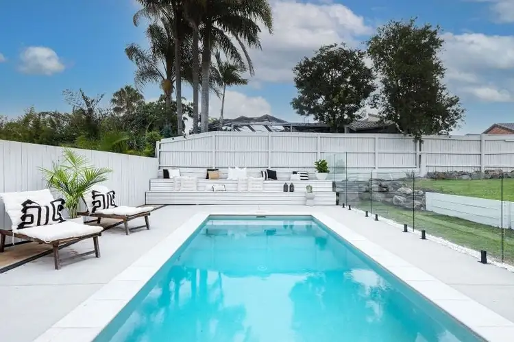 25 Marble Drive, Carrara QLD 4211