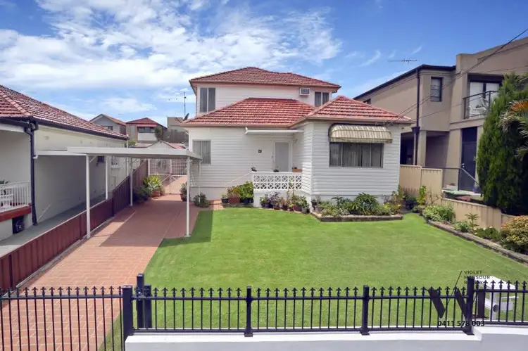 12 Grove St, Earlwood NSW 2206
