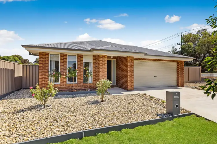 16 Quartz Place, Golden Square VIC 3555