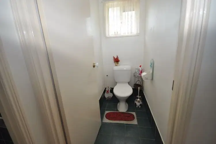 Seventh view of Homely house listing, 1 Glenbrae crt, Marsden QLD 4132