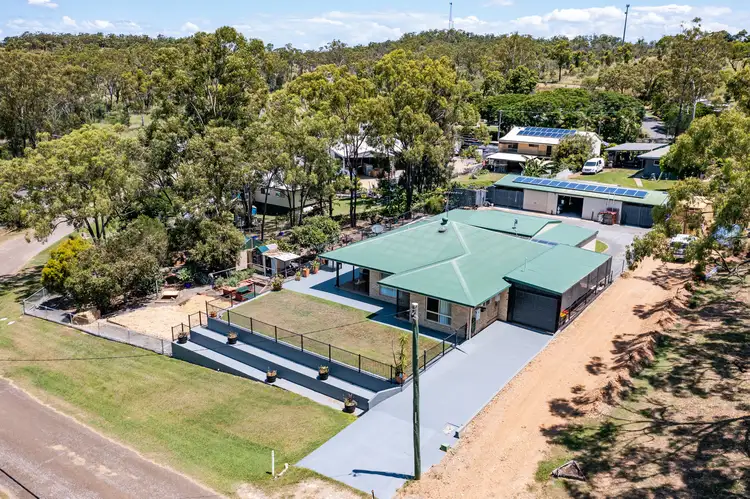 3 Gladstone Street, Mount Larcom QLD 4695
